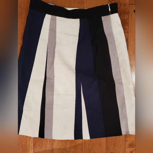 Judith and Charles skirt - Picture 1 of 6